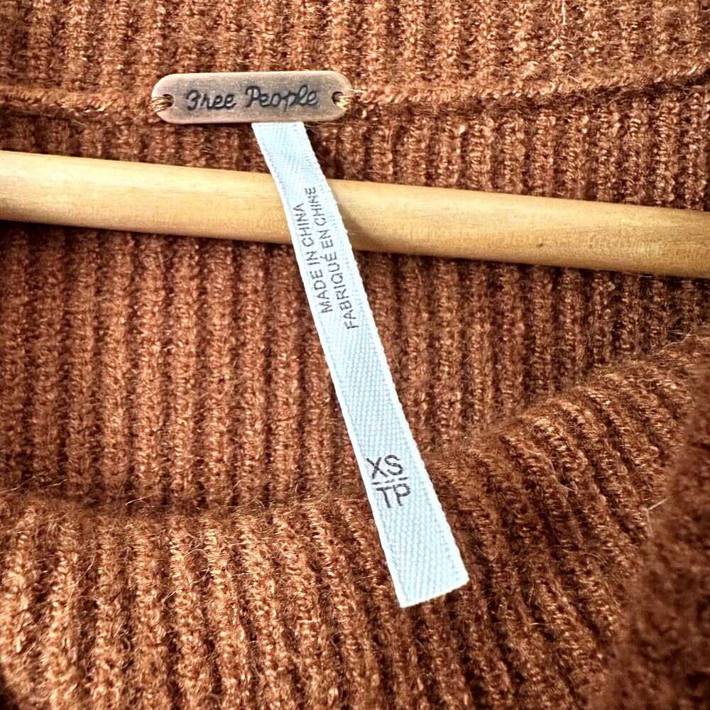 Free People Softly Structured Color-Block Sweater… - image 3